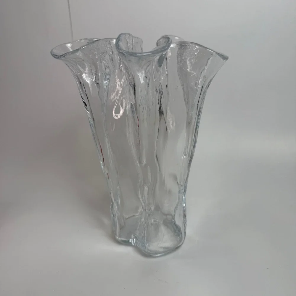 Vintage Muurla Finland Eva Ruffled Handkerchief Vase 8in Clear Blown Glass